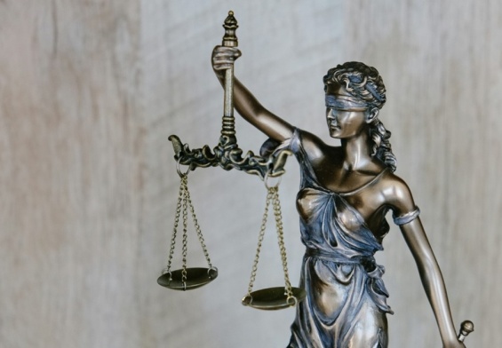 multinational corporation sex discrimination lawsuit
