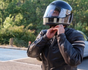 motorcycle helmet laws