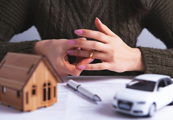 divorce attorney